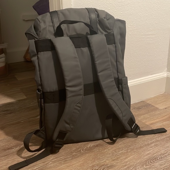 Open Story Book/Laptop Backpack - Picture 4 of 8